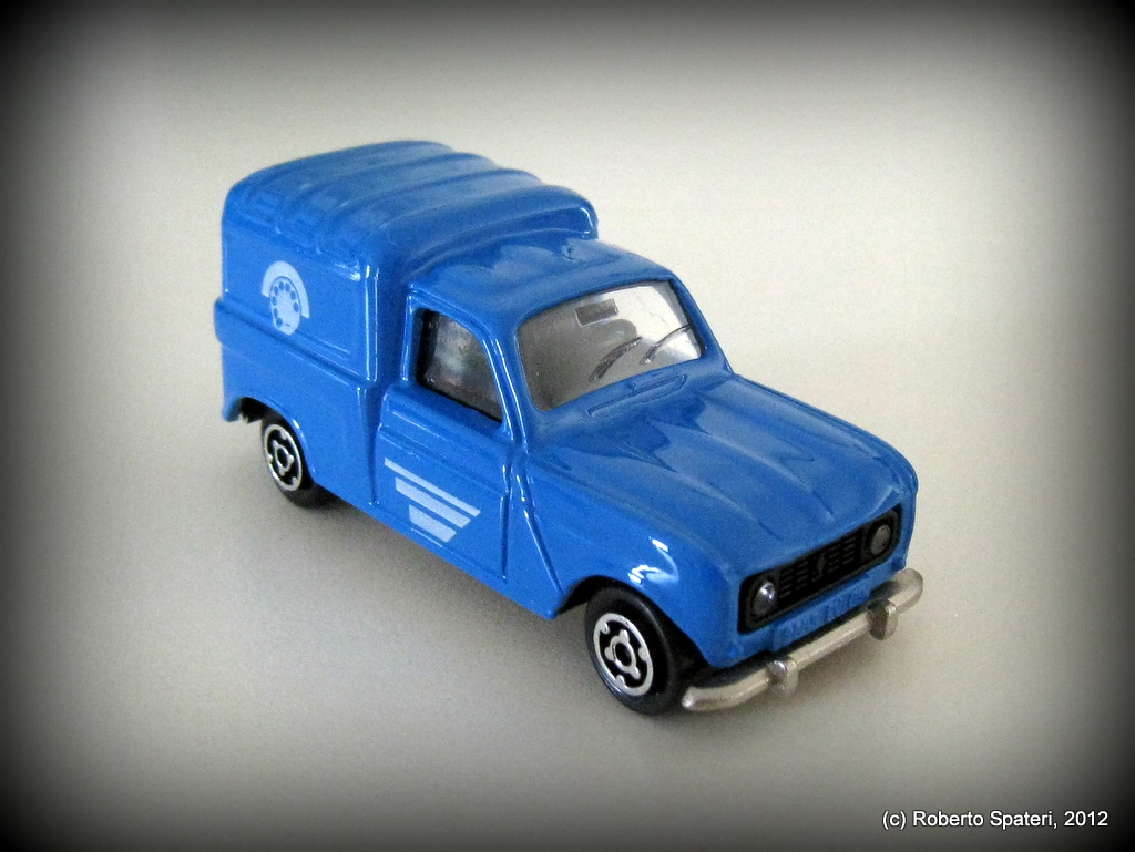 Majorette Renault 4L (n.230-B)